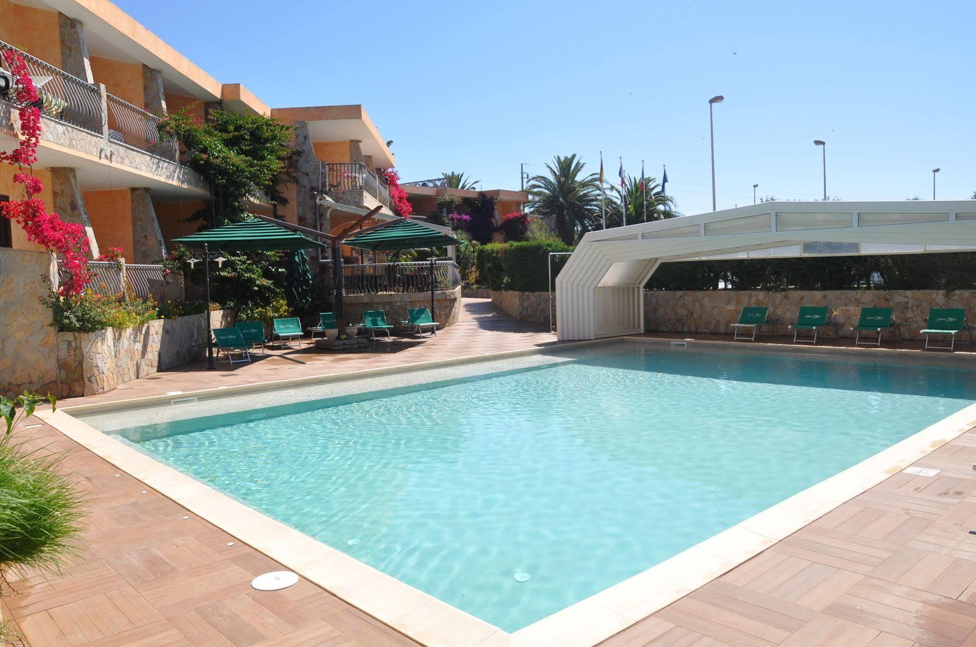 וילסימיוס Palm Village מראה חיצוני תמונה